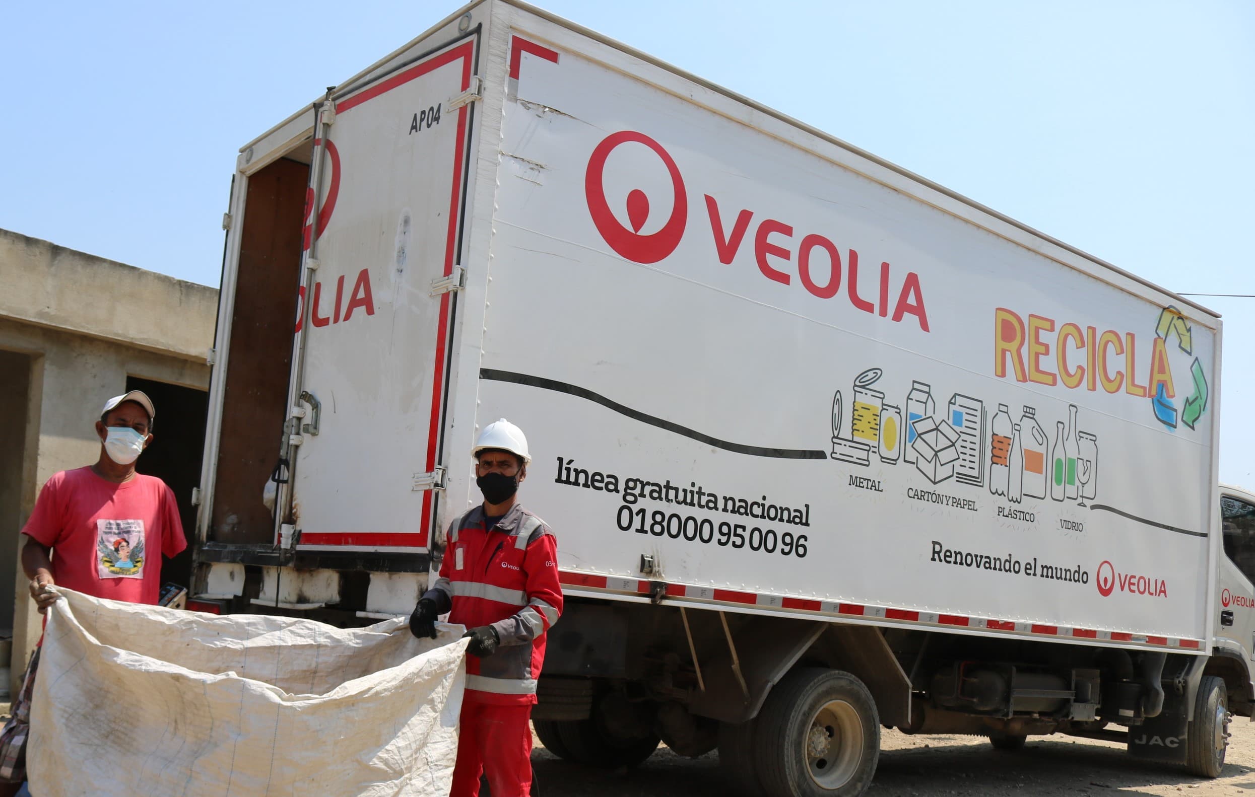 Recolección de residuos orgánicos en Bogotá — programa Veolia economía circular